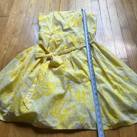 Lilly Pulitzer Size 6 Yellow & White Floral Swiss Dot Cotton Strapless Dress - Picture 9 of 16